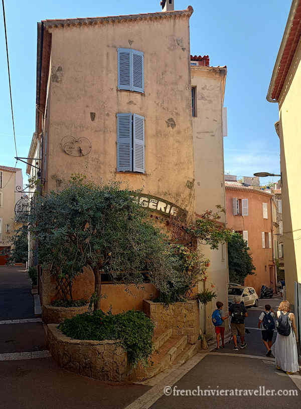 Street in Safranier, Antibes