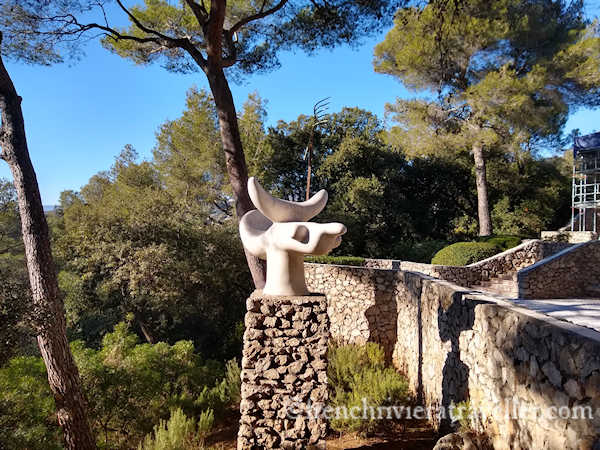 Fondation Maeght sculpture garden